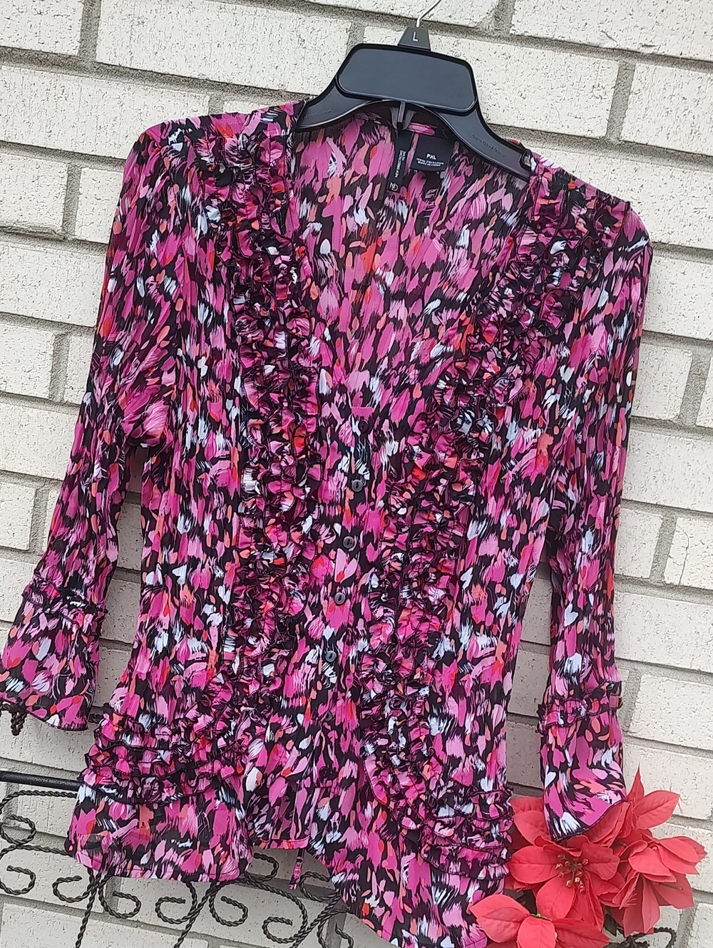 New Directions// Ruffled V-Neck Blouse - Picture 5 of 10